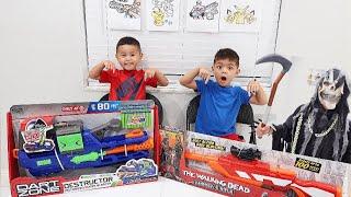 GRIM WEEPER ATTACK XAVIER AND KAIDEN AFTER UNBOXING DART ZONE DESTRUCTOR & THE WALKING DEAD RIFLE