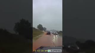 L322 Range Rover driving in floods