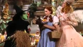 Glinda tells off the Wicked Witch