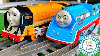 Thomas & Friends The Great Race TOMY vs Trackmaster