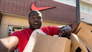 THE CRAZIEST NIKE OUTLET PICKUPS! THESE SHOES CAME OUT 3+ YEARS AGO! SAVE OVER $1000!