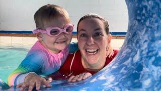 Toddler Swimming Like A Pro!