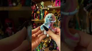 Abbey Bominable vinil️️ tg: o_daemon #monsterhigh #figure #collection