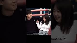 A cute boy help's cute girl  #korea #kpop #koreananimation #viralvideo #blackpink