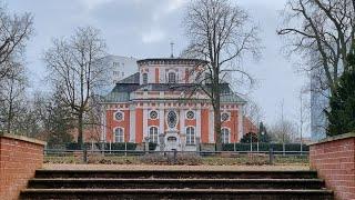 Ein kurzer Blick auf die Schloßkirche zu Buch.