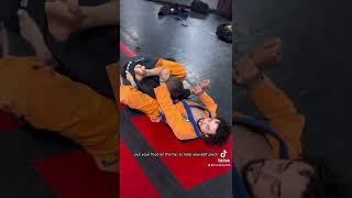 How to do a Triangle Choke 