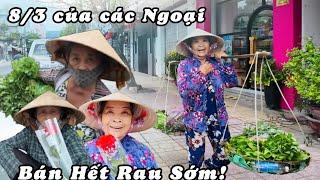 Bán Hết Rau Sớm Lại Còn Được Tặng Hoa Ngày 8/3. Ngoại 70 Tuổi Xúc Động Khi Lần Đầu Cảm Nhận Sự Ấm Áp