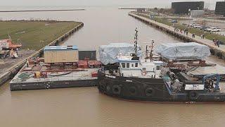 Massive 1.7-million-pound stamping press arrives in Ont. by boat, shutting down port for hours