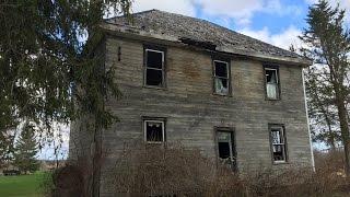 Urbex: UNSOUND Abandoned House (Quick Explore)