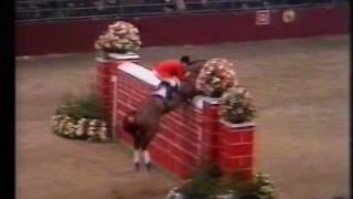 David Broome - Mr Ross - 2.26 m Puissance at Olympia London 1980