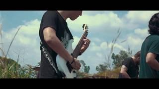 Fallen Titans - Causa y Efecto [Official Music Video]