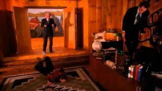 Twin Peaks summarized in one scene
