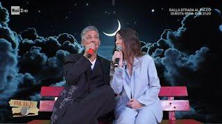 Fiorello e la figlia Angelica cantano "La prima cosa bella" - Viva Rai2! 19/03/2024