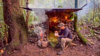 สร้างบ้านหินดิบๆ 3 คืน 4 วัน ฝนถล่มทุกวันกระหน่ำสุดๆไม่มีหยุด 4Days Building BUSHCRAFT STONE SHELTER