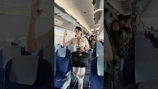 Pramugari Cantik Super Air Jet Dalam Pesawat Saat Tiba di Sorong 