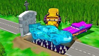 Extreme Grave Pit Turn Into Ghost Lightning Mcqueen & Big & Small Pixar Cars! Beam NG Drive!