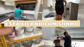 MAIS UMA PARTE FINALIZADA | LIMPEI O ARMÁRIO NOVO + FAXINA PESADA NA COZINHA NOVA | NEM ACREDITO!!