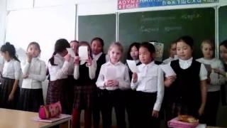 Девочки поют песню Листик листик листопад 00000000
