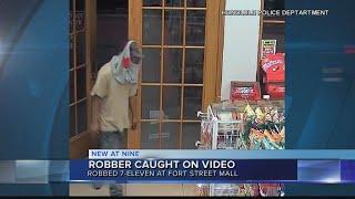 Suspect sought after 7-Eleven robbed in downtown Honolulu