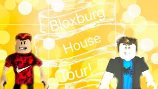 House Tour In Bloxburg!!!!!!!