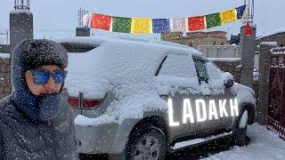 Fortuner Car is Full Covered in Snow || Heavy Snowfall in Ladakh