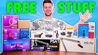 HUGE $3500 STREAM GEAR GIVEAWAY!! (over)