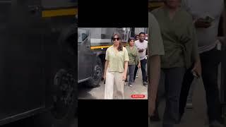 Samantha gets spotted in Mumbai 'actress' "serious" face leaves fans worried  #shorts #samantha