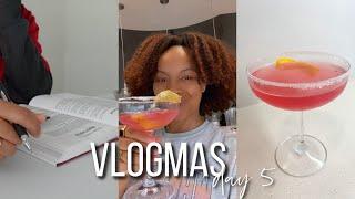 VLOGMAS DAY 5 | MOM LIFE, RUNNING ERRANDS, MAKING BLUEBERRY LEMON MARTINIS WatchCiWork