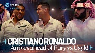 Cristiano Ronaldo arrives for #FuryUsyk & sits next to Anthony Joshua in front row 