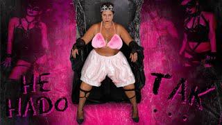Королева в розовых панталонах. Стилист Михайлова Хельга об агрессивной сексуальности.