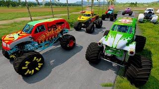 Mega Ramps Challenge, Obstacle Courses and Racing Beamng drive Mud Battle