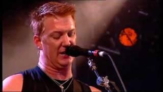 [02] THEM CROOKED VULTURES - Dead End Friends live @ Reading 2009  HQ 16 9.flv