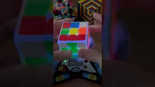 This Rubik’s Cube Can GLOW in the Dark 