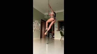 Pole Dance to KOSIKK (Smell of the sea)