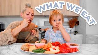 What my toddler and I eat in a day when *sick*  easy meals VLOG