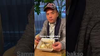 SAMMY MUKBANG BAKSO AND INDONESIAN SNACK BY BIRTHDAY PARTY OF ANNA PURBA IN IN ROTTERDAM #short