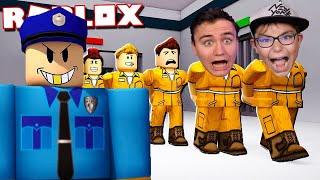 JE DOIS M'ÉCHAPPER DE LA PRISON !!! (Escape the Prison Obby - Obstacle Course Roblox Game Play)