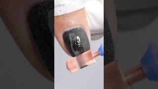 Never want an uncured black gel polish thumb? Try this lamp!  #nails #naillamp #gelpolish