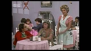 Chaves - O Restaurante Da Dona Florinda - (1979) - Parte 1 - Multishow HD