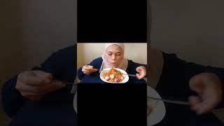 Makan mie KSC