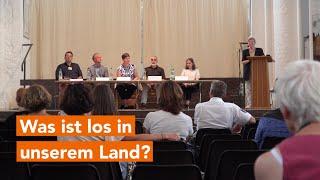 Was ist los in unserem Land? Podiumsdiskussion gegen Fremdenfeindlichkeit und Rassismus