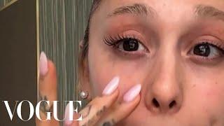 Ariana Grande's Smooth Under-Eye Base