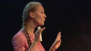 What Soviet Female Icons and Chinese Shoe Sellers Taught Me | Ashley Galina Dudarenok | TEDxWanChai