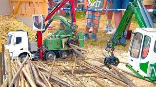 AMAZING RC TRACTOR AND FORREST MACHINES IN ACTION / REAL RC WOOD CHIPPER / EFFINGEN