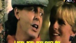 Paul McCartney & Michael Jackson Say Say Say With Lyrics.