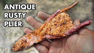 RUSTY ANTIQUE PLIER RESTORATION | Almost epic restroration