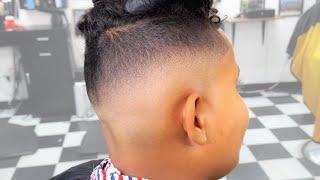 BLURRY SKIN FADE HAIRCUT TUTORIAL (UNDER 10 MINUTES)