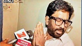 Shiv Sena MP Ravindra Gaikwad loses his temper again