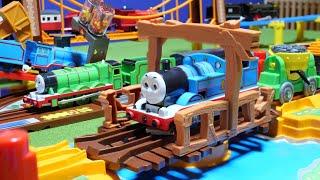 Thomas the Tank EnginePlarail Falling Rails & Swirling Bridge