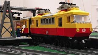 Running the Lego 7740 intercity passenger train on a PF train track using the original 12V motor